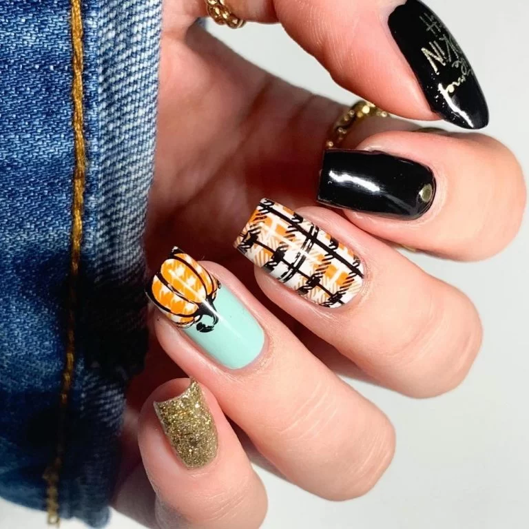 cute-fall-nail-art-pumpkin-plaid pattern cute-fall-nail-art-pumpkin-plaid pattern