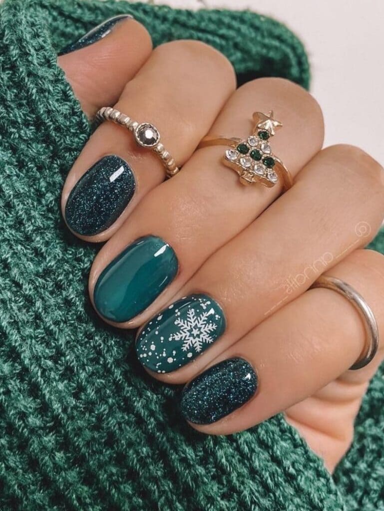Emerald-green-christmas-nails Emerald-green-christmas-nails