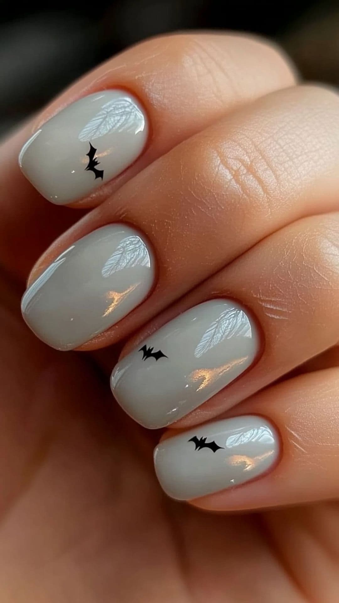 Short Halloween nails-with-Bat-Silhouettes Short Halloween nails-with-Bat-Silhouettes