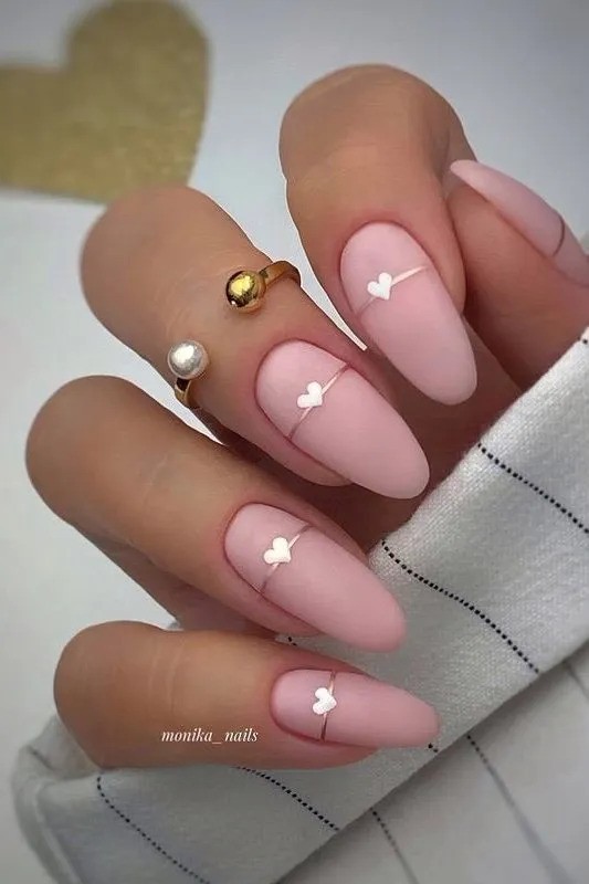 elegant gold accent nails elegant gold accent nails