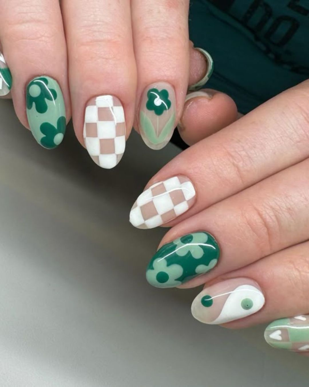 Playful Green Nails – A Fun and Fresh Design Playful Green Nails – A Fun and Fresh Design